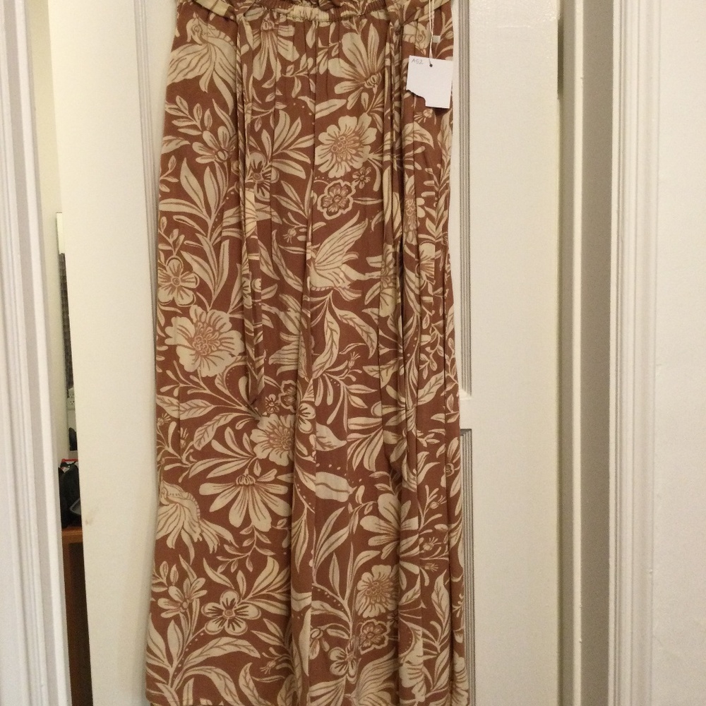 Wide leg pants, size small, new with tags